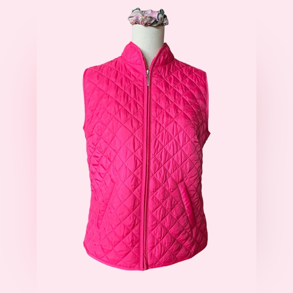 Karen Scott Medium Bright Pink lightweight quilted vest with zipper and pockets